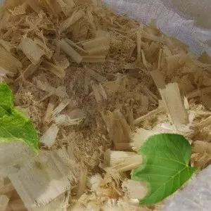 Лиственные опилки оптом в Новом Уренгое от завода-производителя Лигнум Ресурс